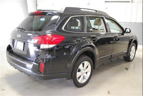 Subaru Outback 2010 photo 2