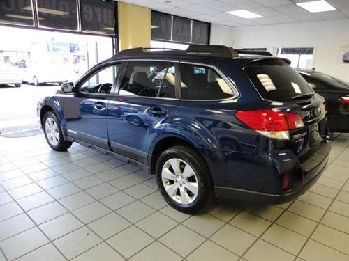 Subaru Outback 2010 photo 1