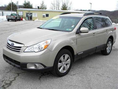 Subaru Outback 2010 photo 2