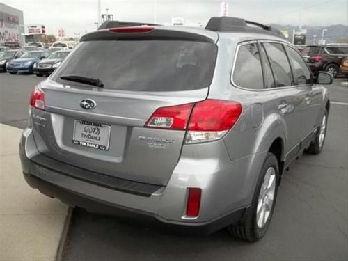 Subaru Outback 2010 photo 1