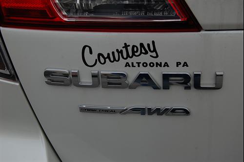 Subaru Outback 2010 photo 2