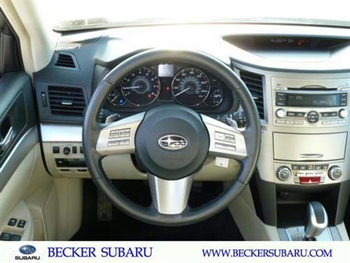 Subaru Outback 2010 photo 4