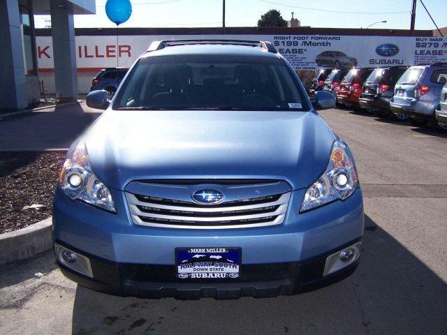 Subaru Outback 2010 photo 4
