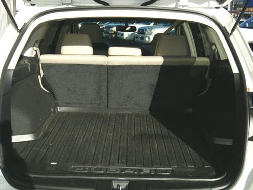 Subaru Outback 2010 photo 3