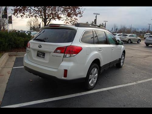 Subaru Outback 2010 photo 3