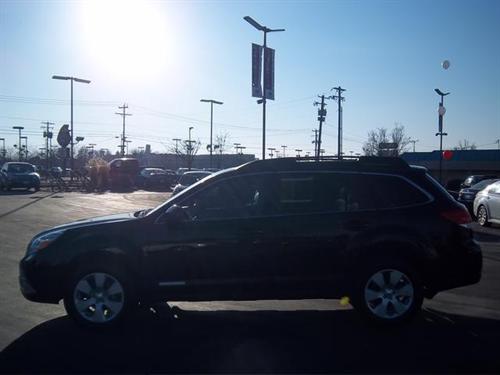 Subaru Outback 2010 photo 2