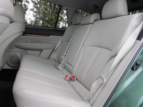 Subaru Outback 2010 photo 4