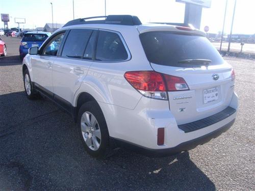 Subaru Outback 2010 photo 3