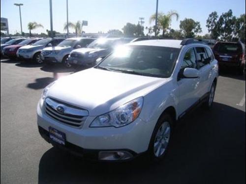 Subaru Outback 2010 photo 1
