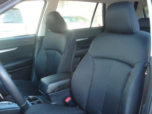 Subaru Outback 2010 photo 3