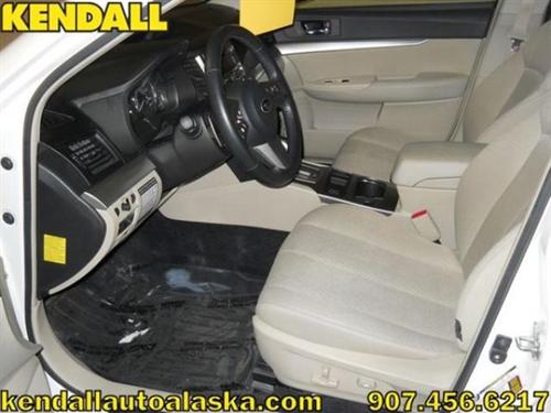 Subaru Outback 2010 photo 5
