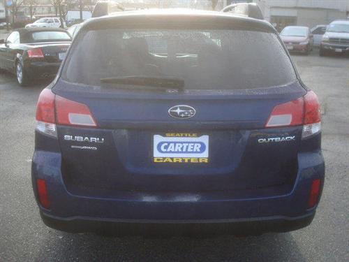 Subaru Outback 2010 photo 2