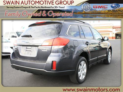Subaru Outback 2010 photo 2