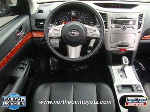 Subaru Outback 2010 photo 2