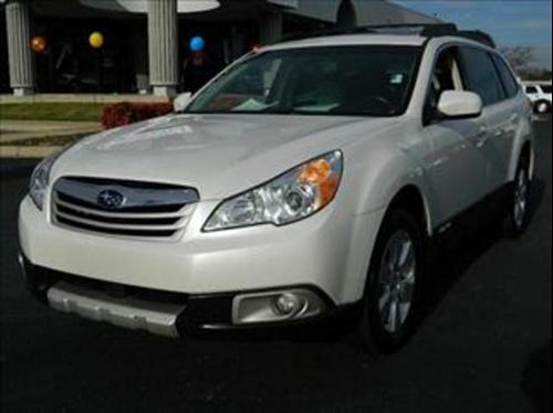 Subaru Outback 2010 photo 2