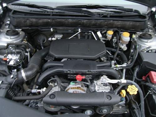 Subaru Outback 2010 photo 2