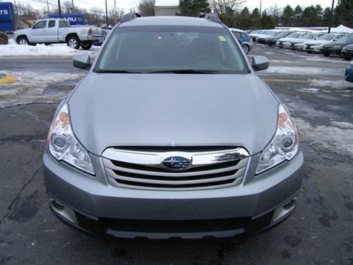 Subaru Outback 2010 photo 3
