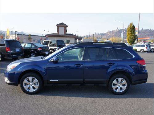 Subaru Outback 2010 photo 1