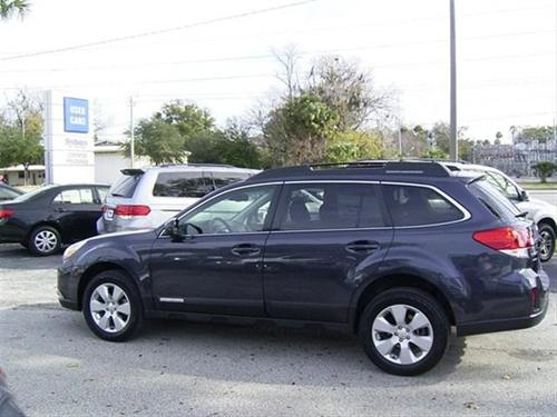 Subaru Outback 2010 photo 4