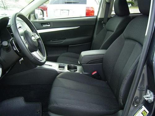 Subaru Outback 2010 photo 5