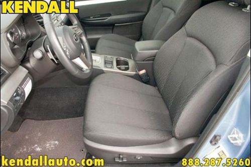 Subaru Outback 2010 photo 2