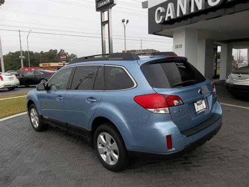 Subaru Outback 2010 photo 2