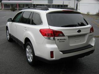 Subaru Outback 2010 photo 5