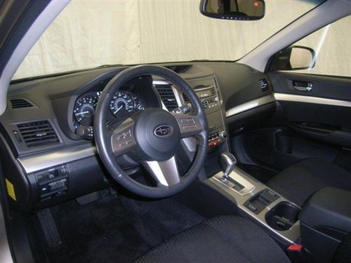 Subaru Outback 2010 photo 5