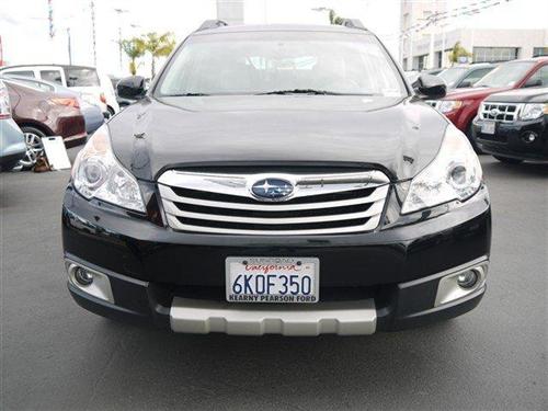 Subaru Outback 2010 photo 2