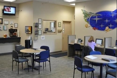 Subaru Outback 2010 photo 2