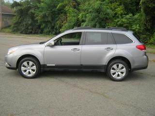 Subaru Outback 2010 photo 1