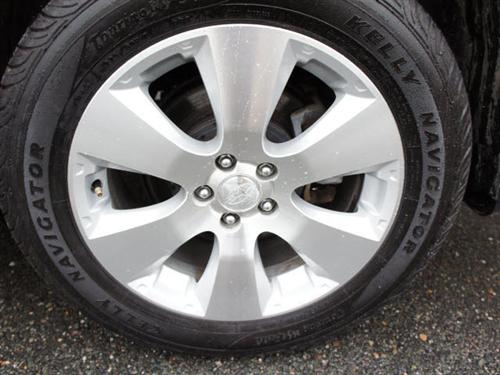 Subaru Outback 2010 photo 2