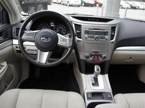 Subaru Outback 2010 photo 4