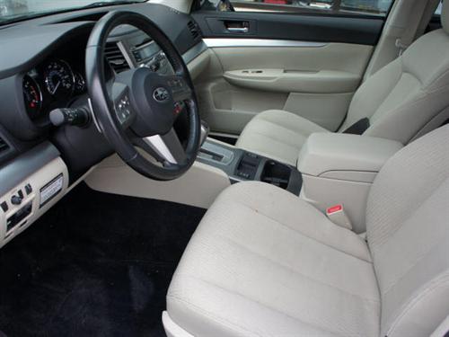 Subaru Outback 2010 photo 5