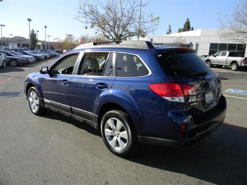 Subaru Outback 2010 photo 3