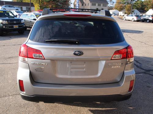 Subaru Outback 2010 photo 3