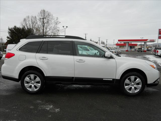 Subaru Outback Premium Sport Utility