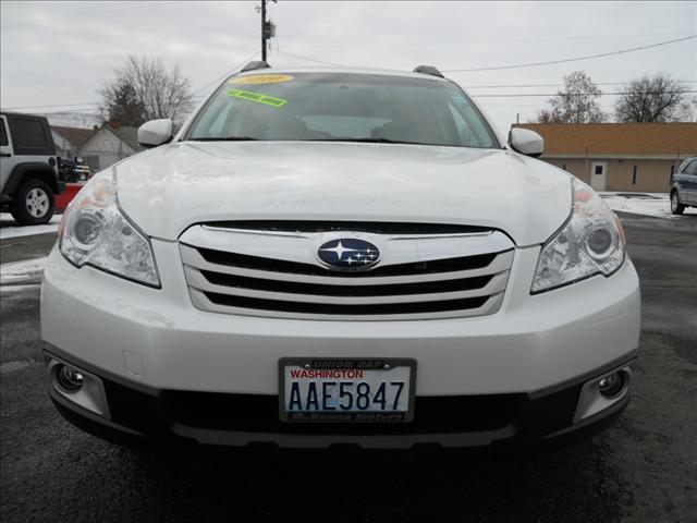 Subaru Outback 2010 photo 1