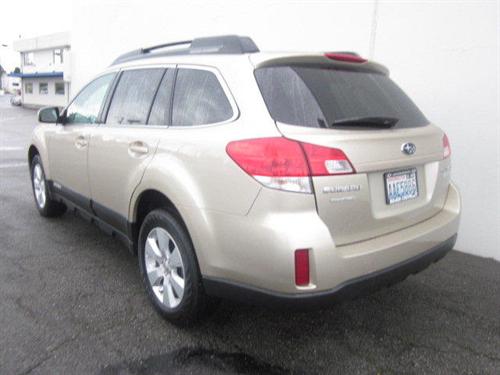 Subaru Outback 2010 photo 1