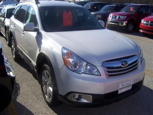 Subaru Outback 2010 photo 1