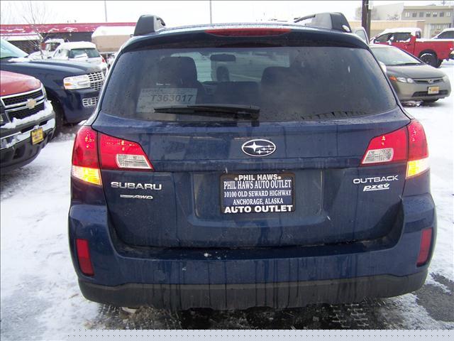 Subaru Outback 2010 photo 5