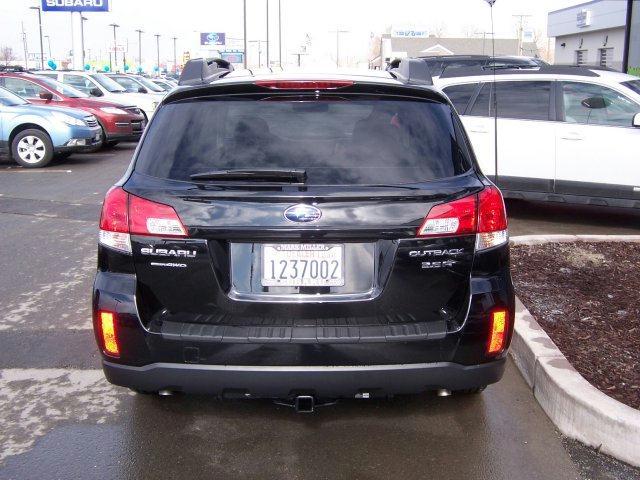 Subaru Outback 2010 photo 3