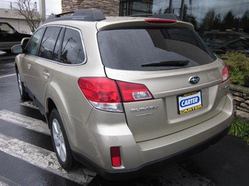 Subaru Outback 2010 photo 1