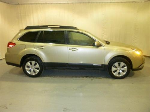 Subaru Outback 2010 photo 1