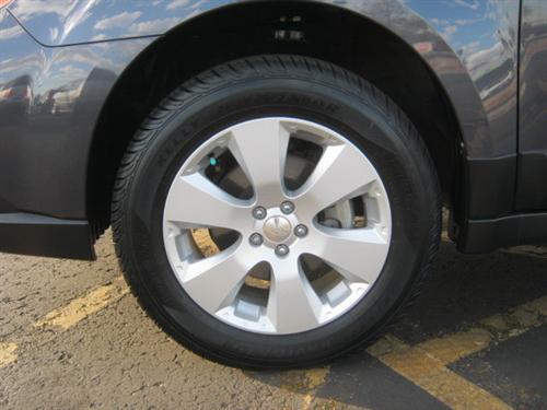 Subaru Outback 2010 photo 2