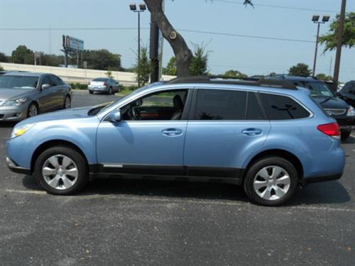Subaru Outback 2010 photo 1