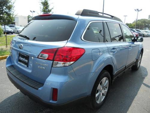 Subaru Outback 2010 photo 4