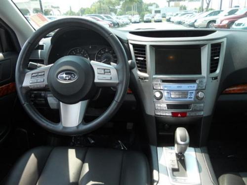 Subaru Outback 2010 photo 5