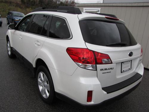 Subaru Outback 2010 photo 2