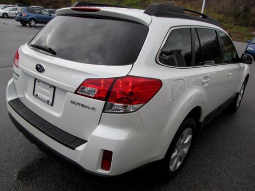 Subaru Outback 2010 photo 3
